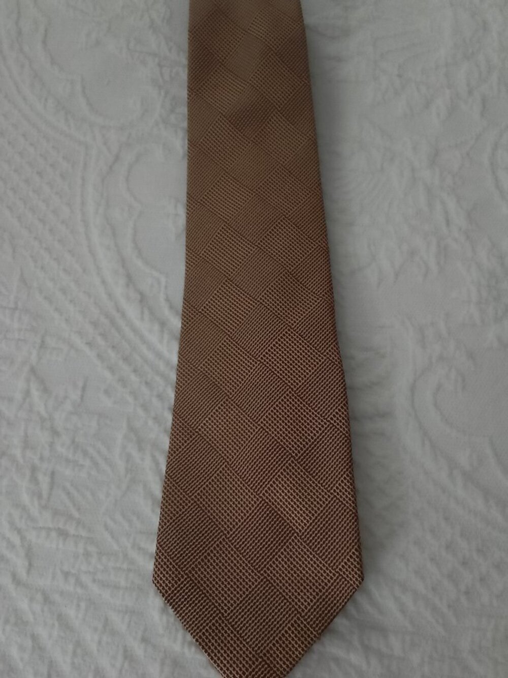 PAUL STUART VINTAGE SILK TIE & BOX